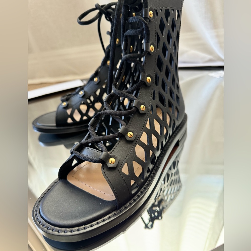 Dior authentic D-trap gladiator flat , black NEW never worn- 6.5 no original box